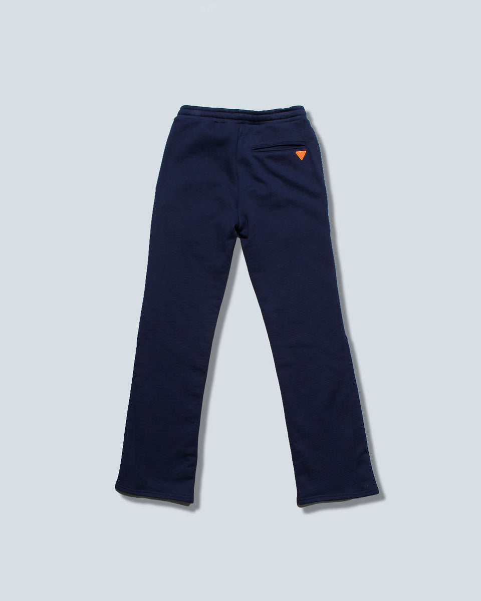 スウェットロゴフレアパンツ – LIBEIRO