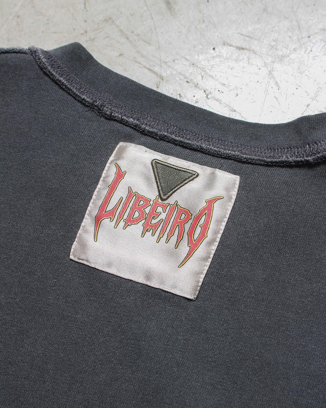 カットオフTシャツ – LIBEIRO