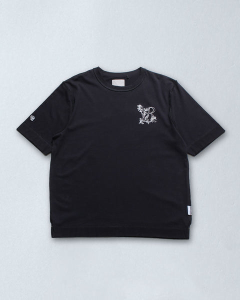 LIBEIRO ワンポイントロゴレディースTシャツ　新品 フラワーロゴTシャツ – LIBEIRO