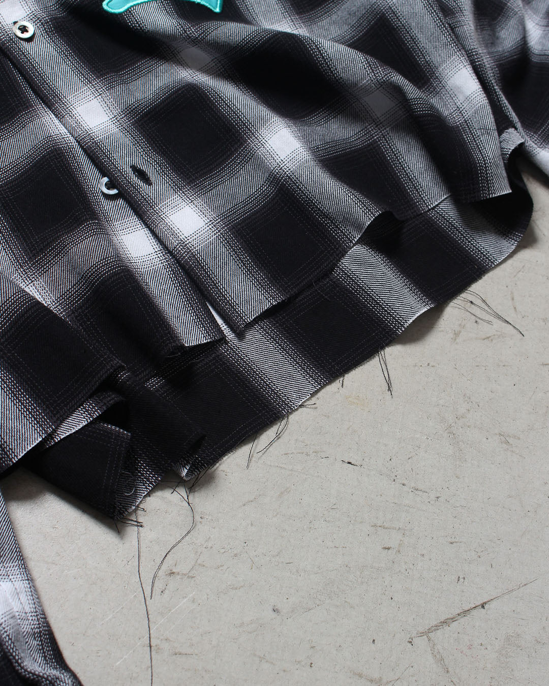 RE:BEIRO モノトーンチェックシャツ – LIBEIRO