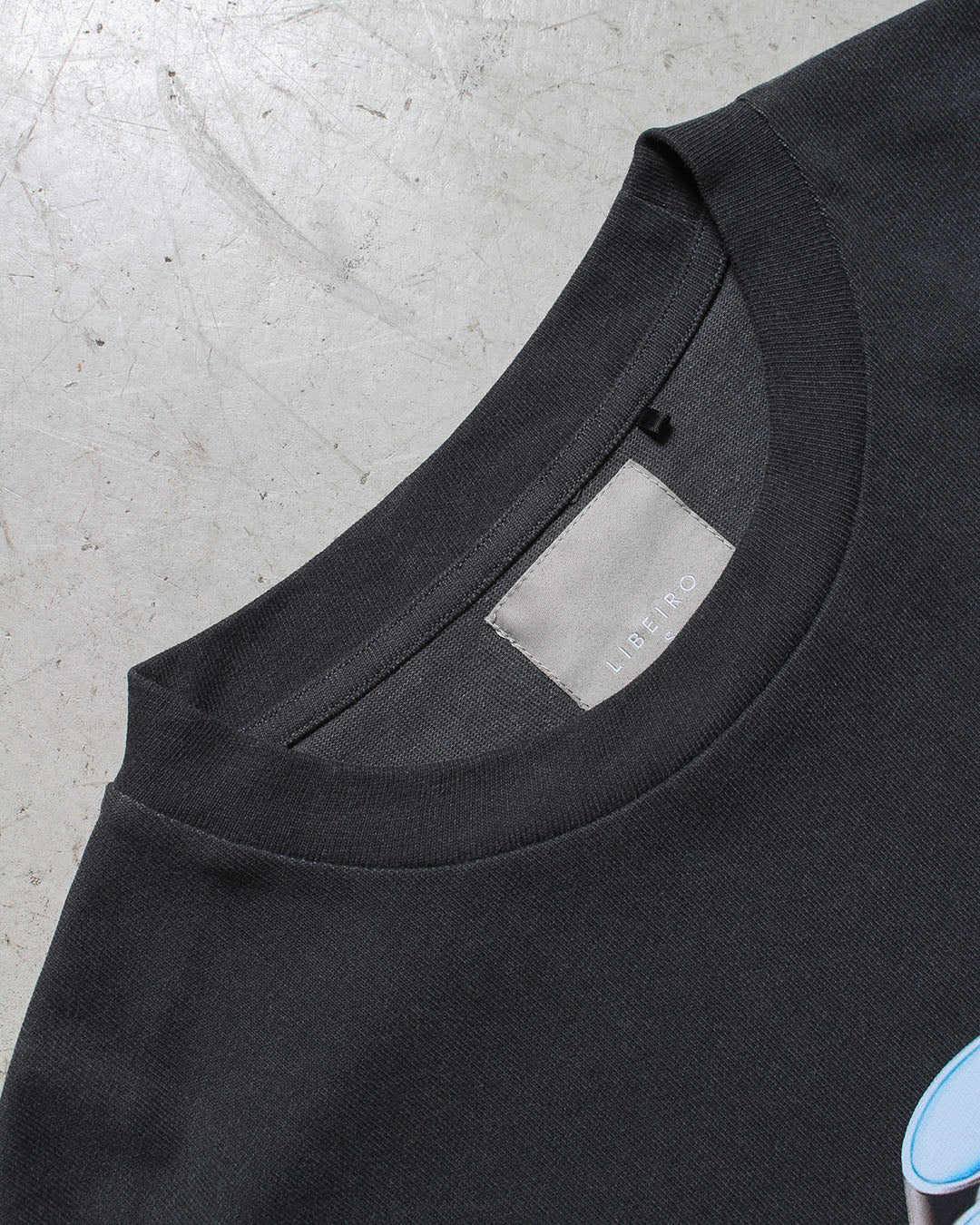 3DロゴTシャツ – LIBEIRO