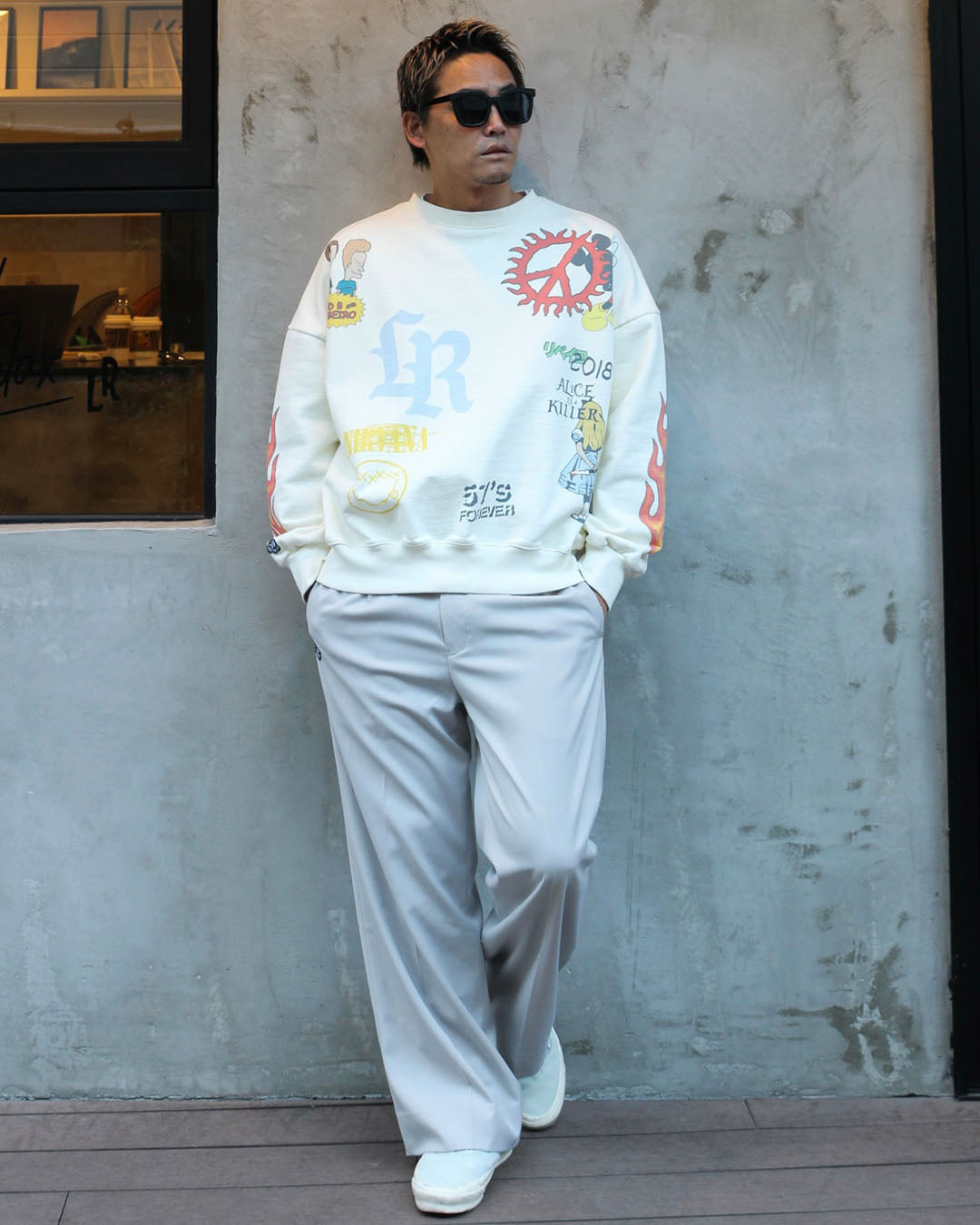 グラフィティースウェットトレーナー – LIBEIRO