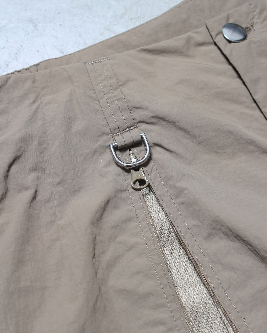 ナイロンメッシュパンツ – LIBEIRO