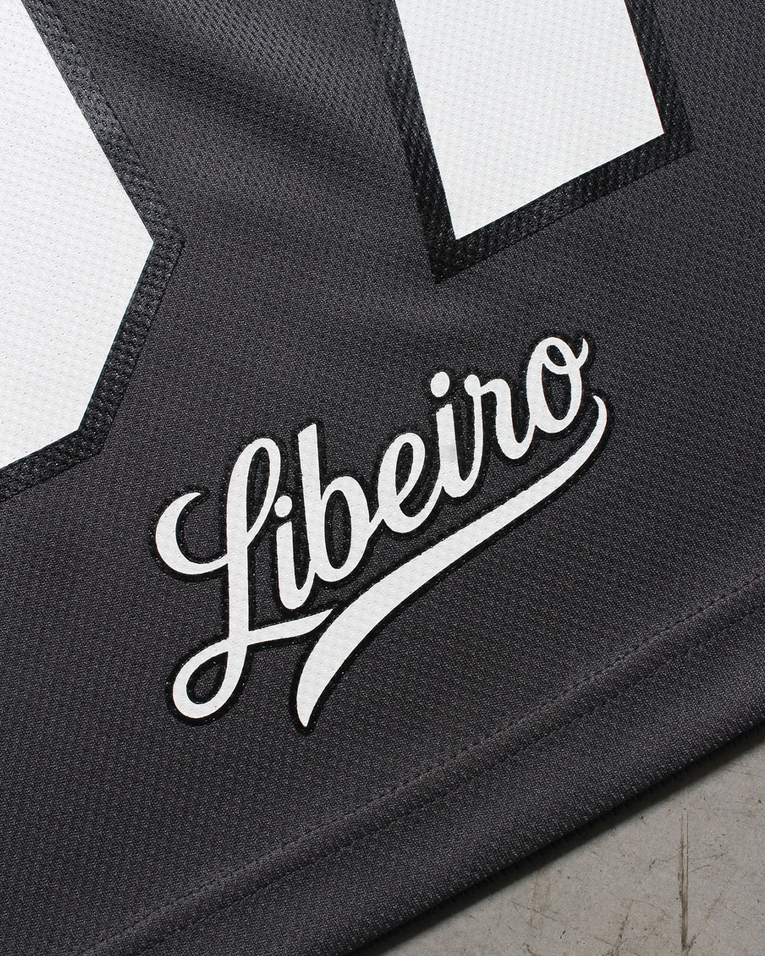 オーバーサイズメッシュTシャツ – LIBEIRO
