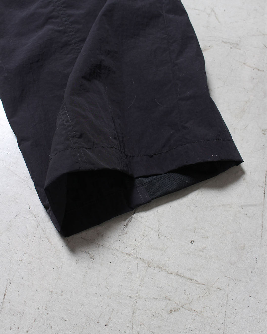 ナイロンメッシュパンツ – LIBEIRO