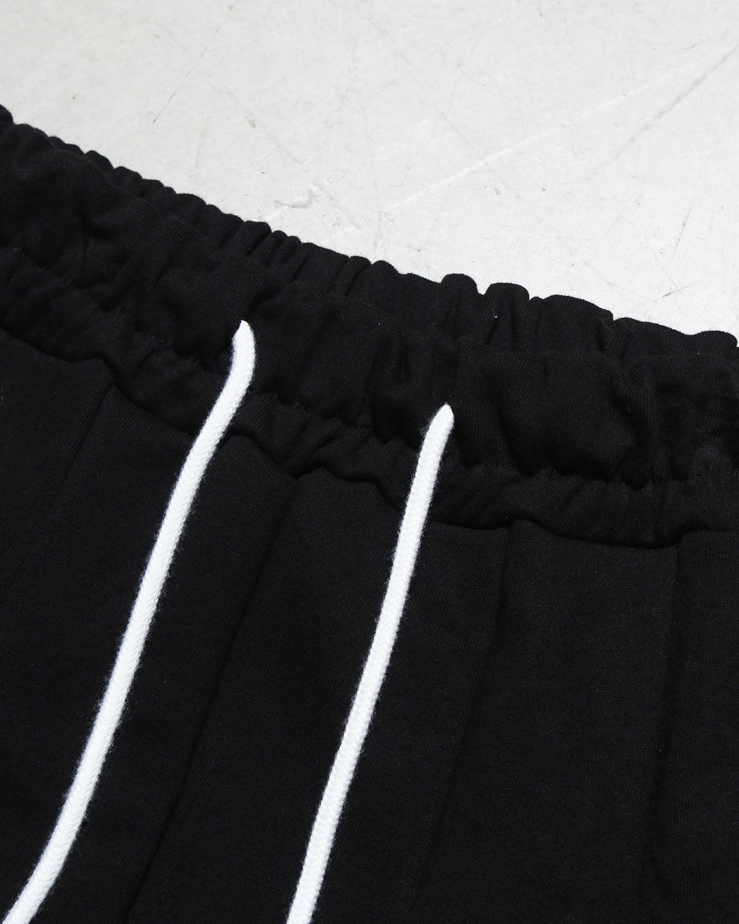 ワイドスウェットパンツ