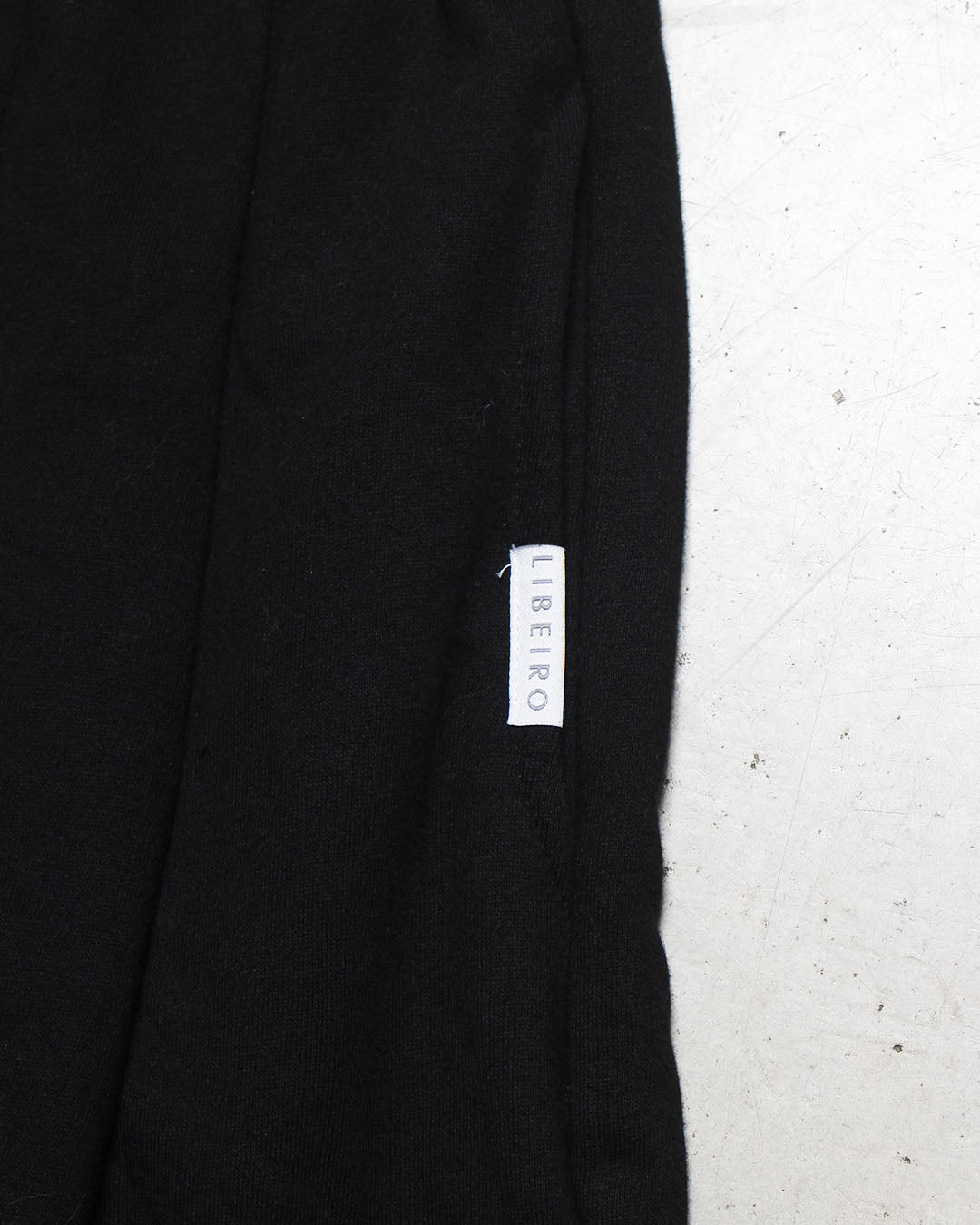 ワイドスウェットパンツ