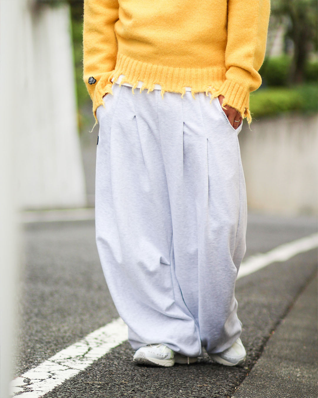 ワイドスウェットパンツ