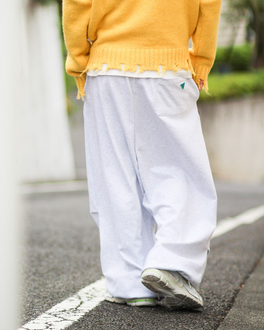 ワイドスウェットパンツ