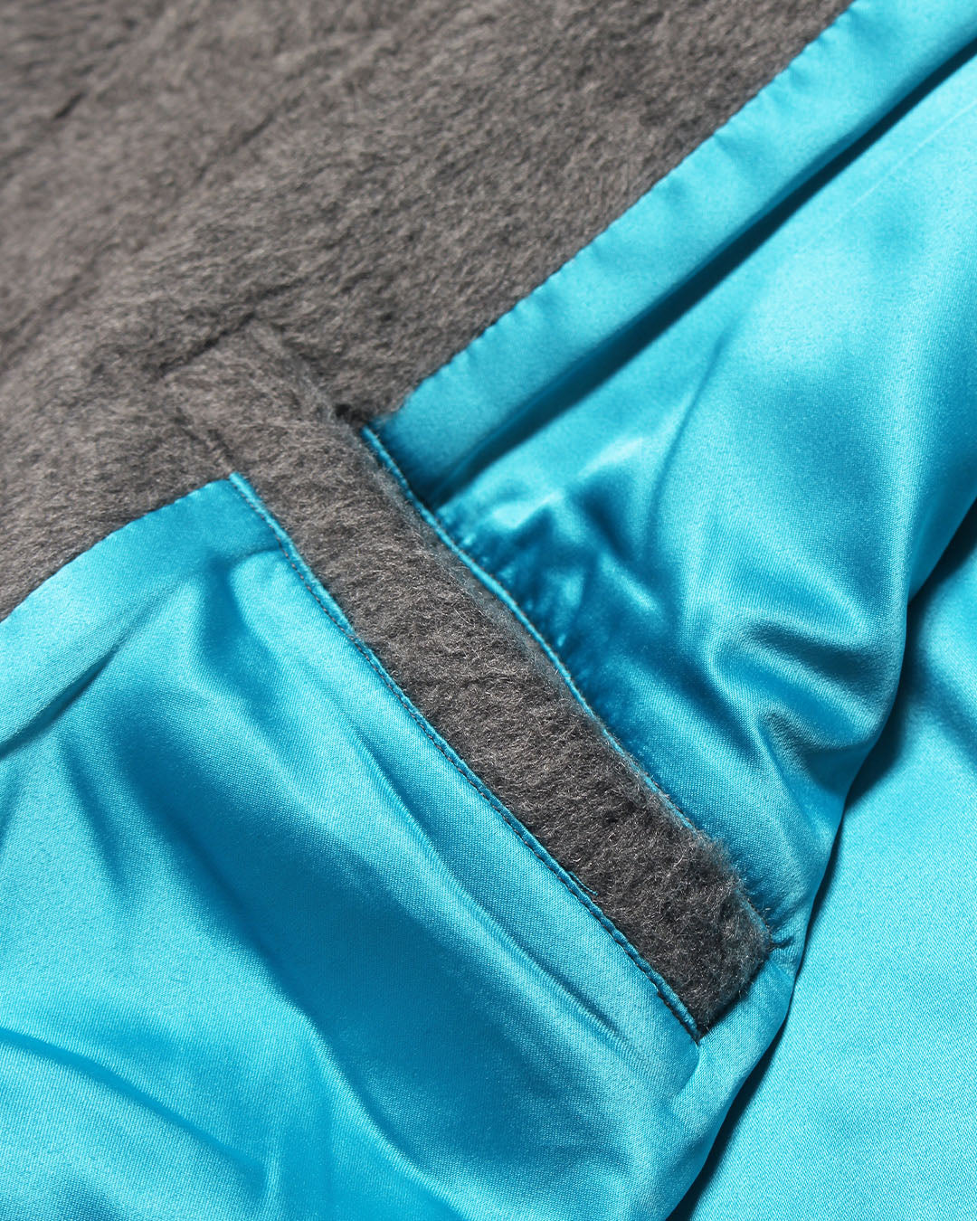 ウールボンバージャケット