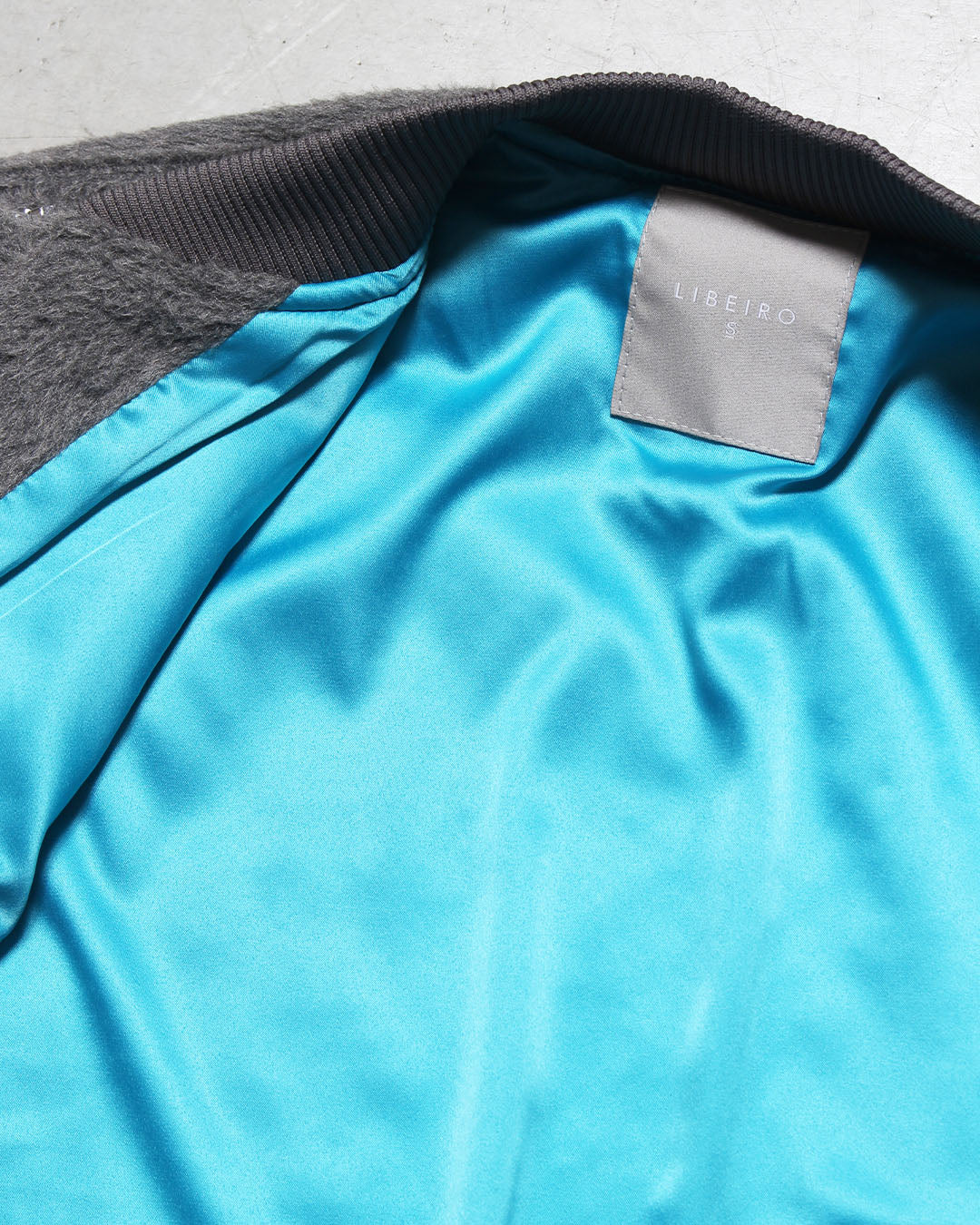 ウールボンバージャケット