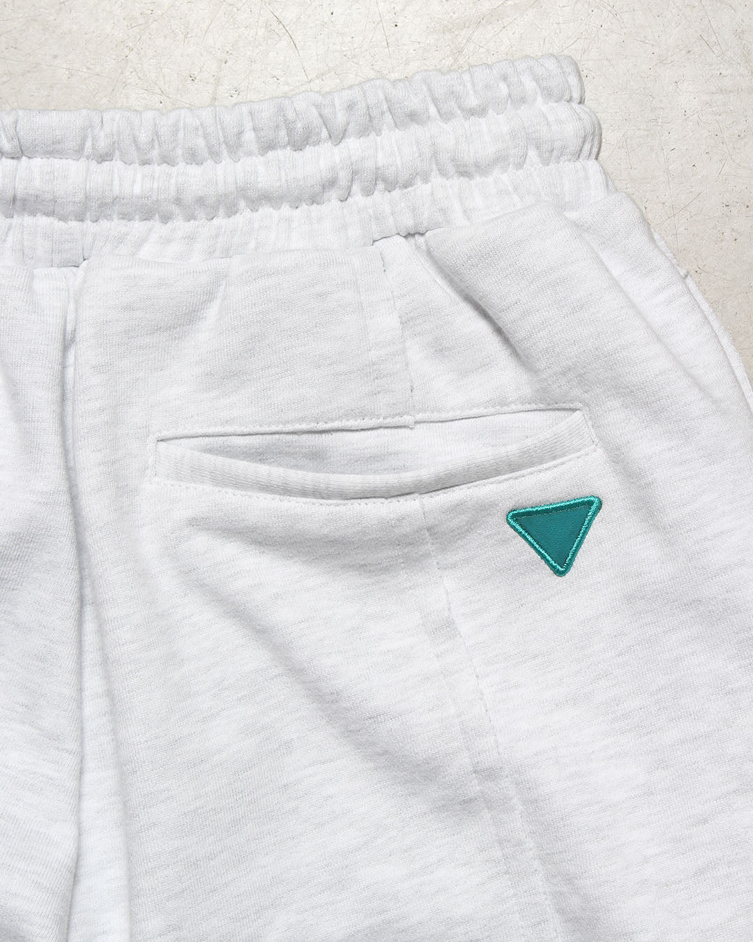 カットオフスウェットパンツ