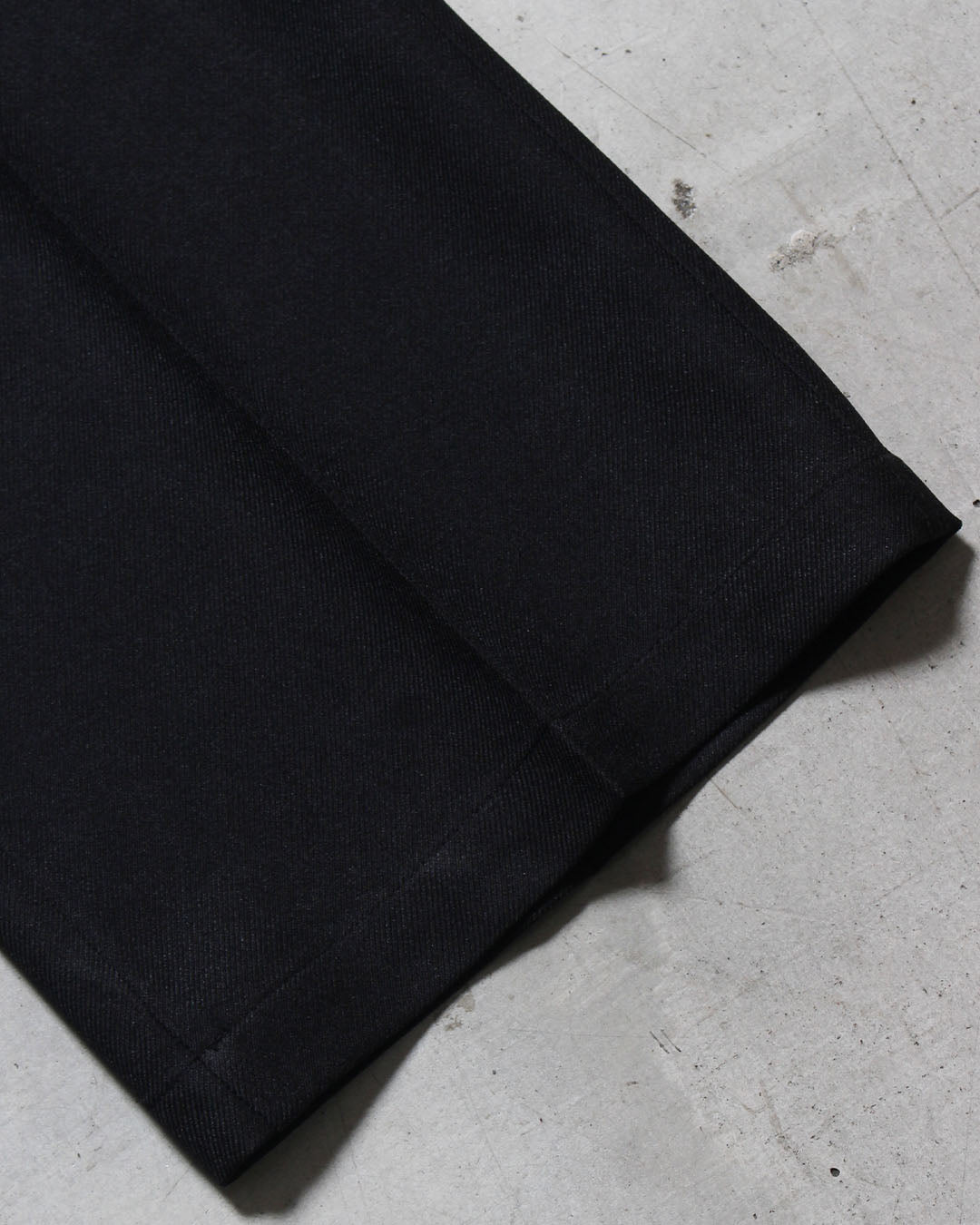 ストレートドレススラックス