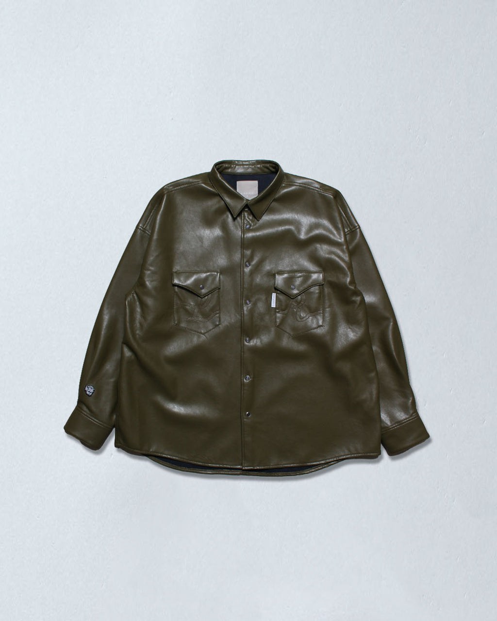 フェイクレザーシャツ