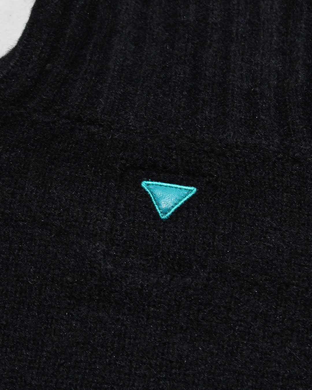 タートルネックニットセーター