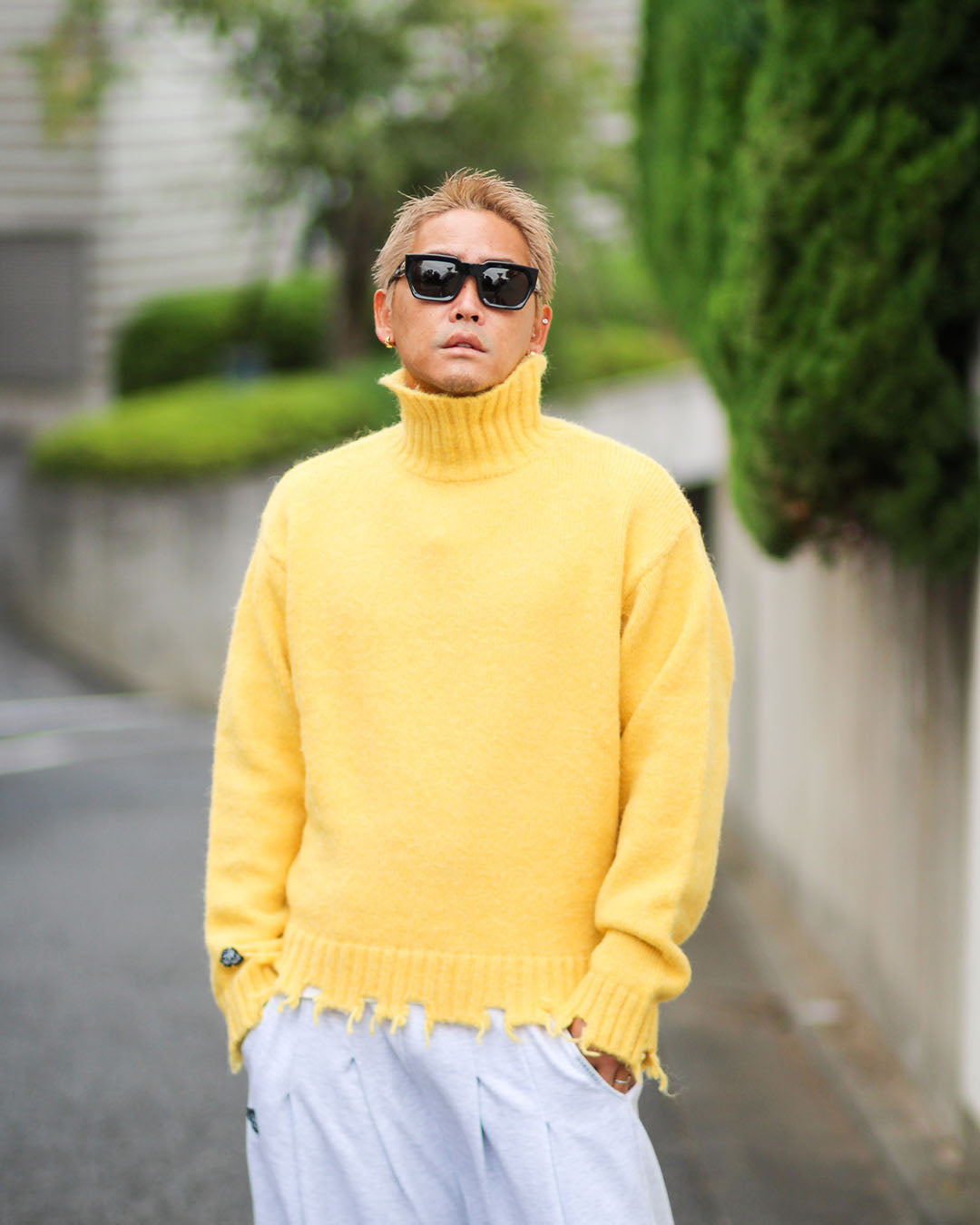 タートルネックニットセーター