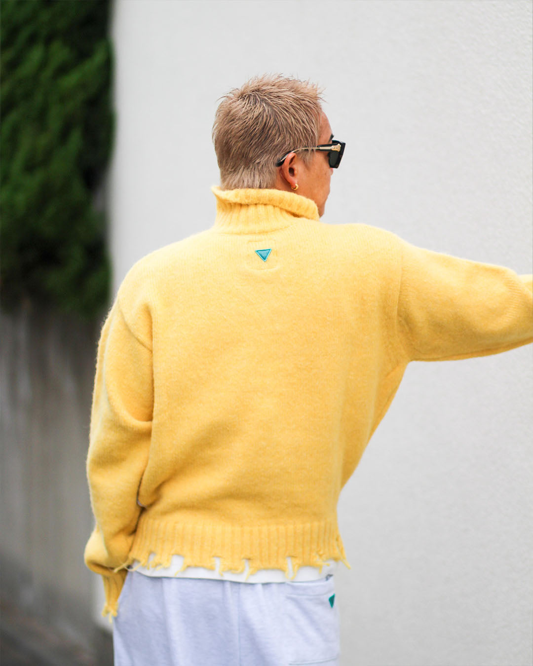 タートルネックニットセーター