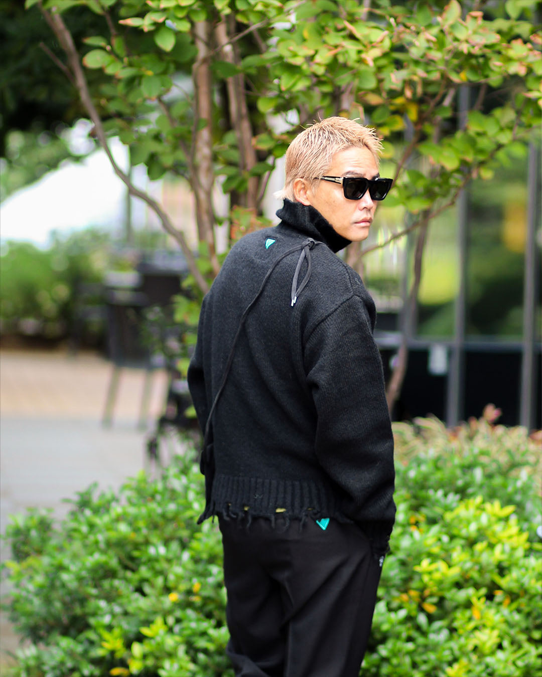 タートルネックニットセーター