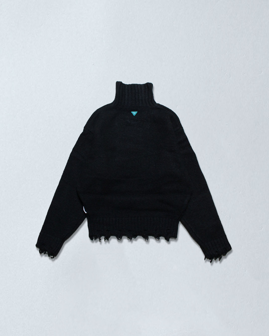 タートルネックニットセーター