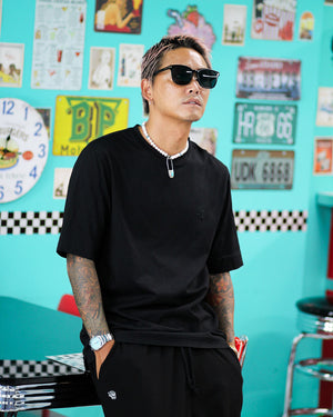ワンポイントロゴTシャツ