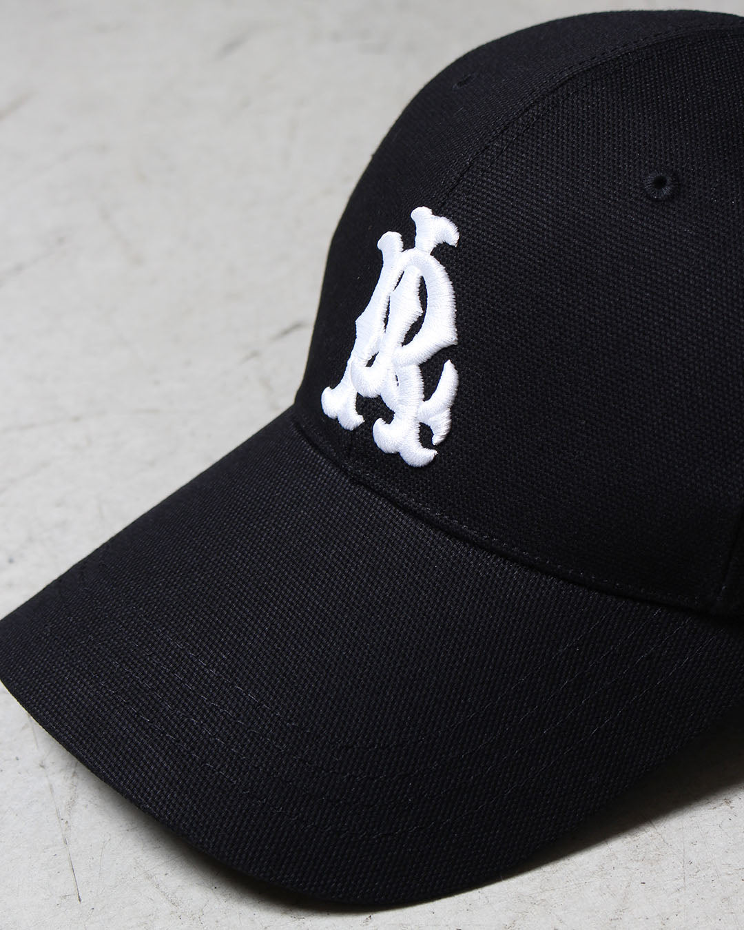 ベースボールロゴキャップ