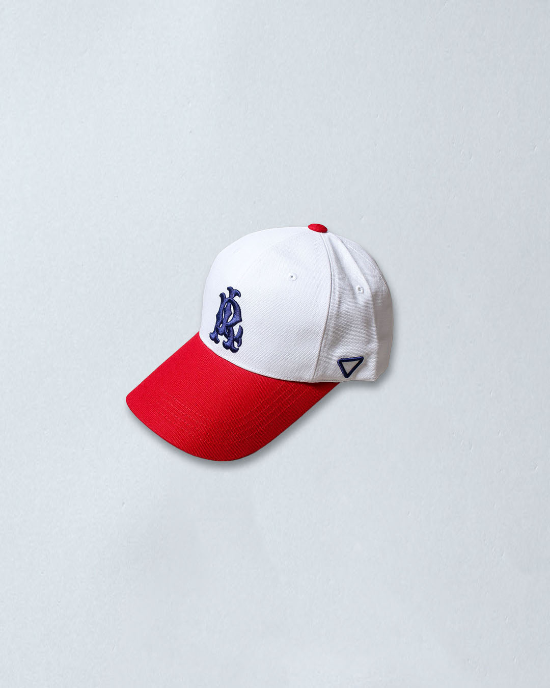 ベースボールロゴキャップ