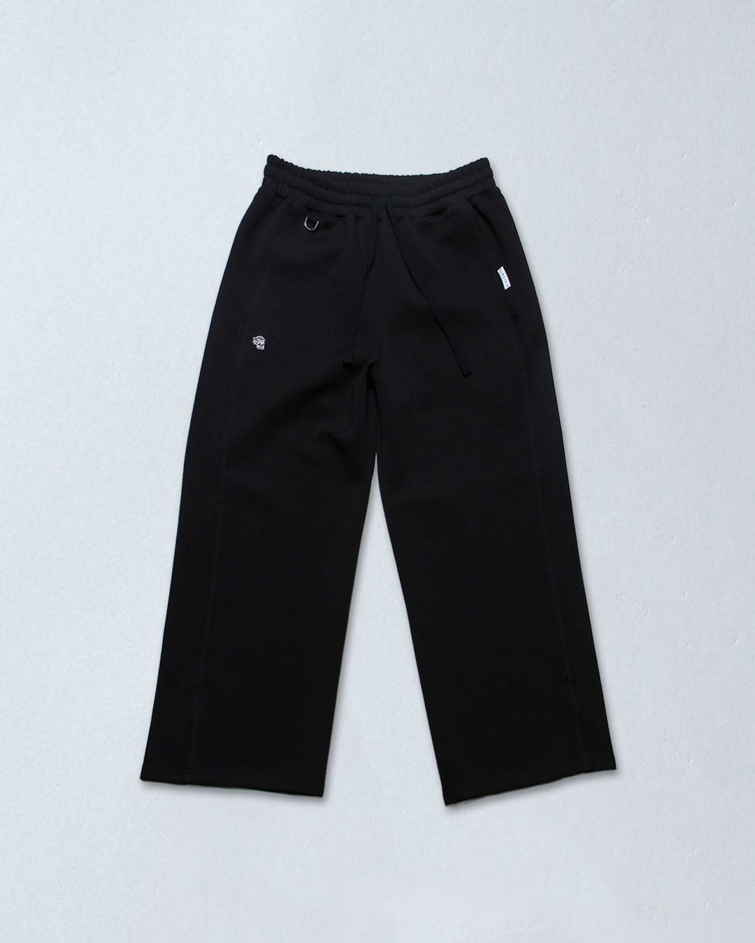 スリットリラックスパンツ