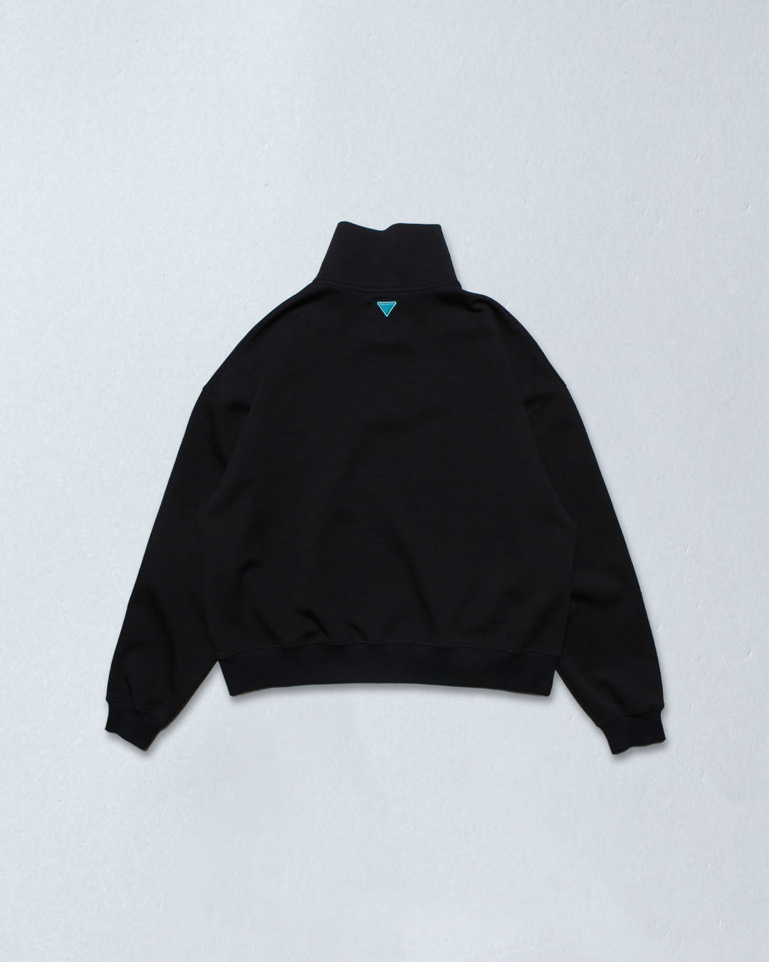 ハーフジップトップス