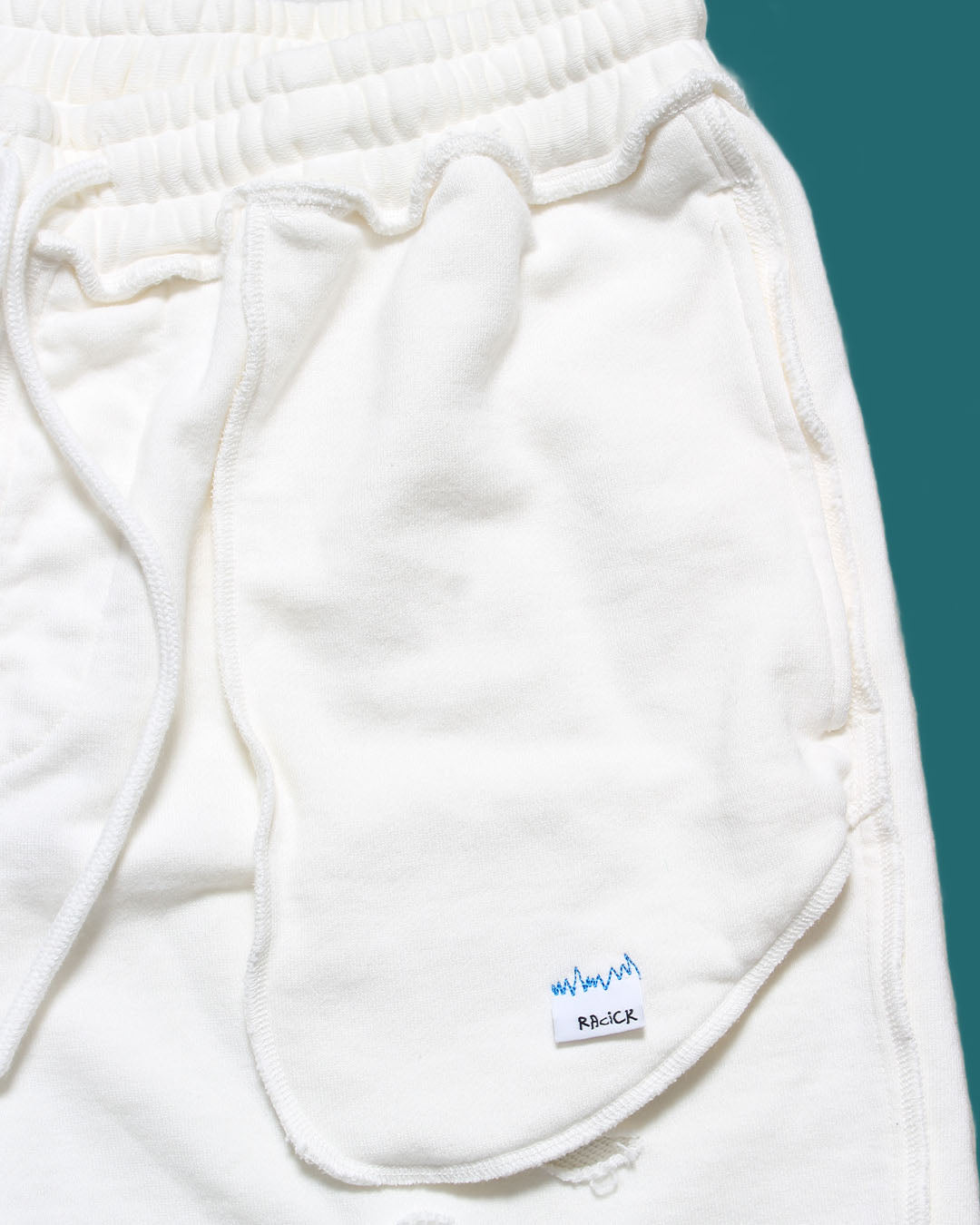 DAMAGE SWEAT SHORTS