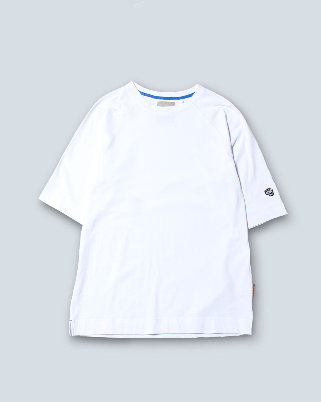 ラグランドロップショルダーTシャツ